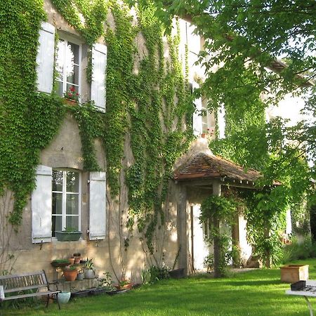 Le Domaine De Panissac Bed & Breakfast Berneuil  Bagian luar foto